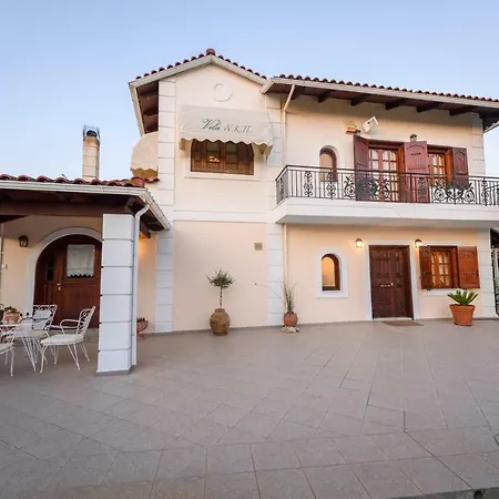 Nikol's Elegant Mansion With Pool! Metochion
