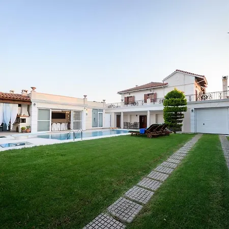 Nikol's Elegant Mansion With Pool! * Metochion