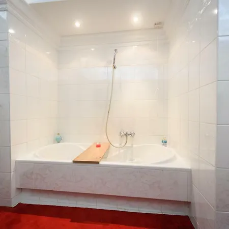 Nikol's Elegant Mansion With Pool! Metochion