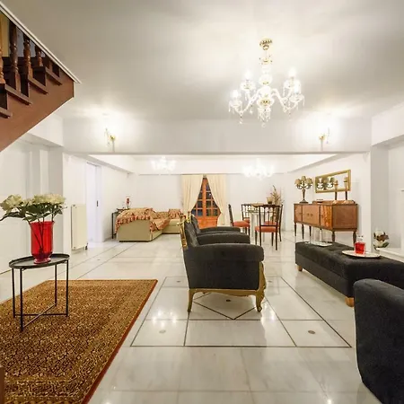 Villa Nikol's Elegant Mansion With Pool! *
