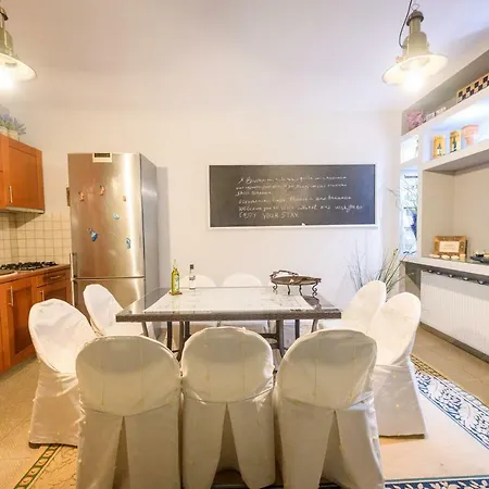 Villa Nikol's Elegant Mansion With Pool!